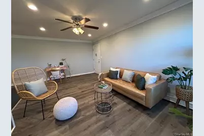 433 Lincoln Boulevard #1-2L, Hauppauge, NY 11788 - Photo 6