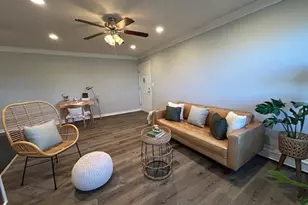 433 Lincoln Blvd, Hauppauge, NY 11788 - Photo 6