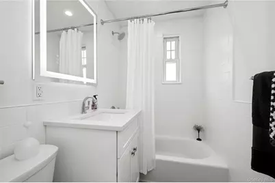 200 N Village Avenue #A3, Rockville Centre, NY 11570 - Photo 8