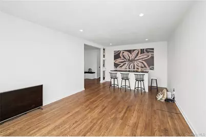 200 N Village Avenue #A3, Rockville Centre, NY 11570 - Photo 6