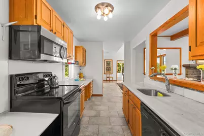 122 Dutchess Drive, Holmes, NY 12531 - Photo 10