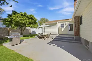 27 Calico Tree Rd, Hauppauge, NY 11788 - Photo 20