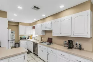 57 Joyce Rd, Plainview, NY 11803 - Photo 10