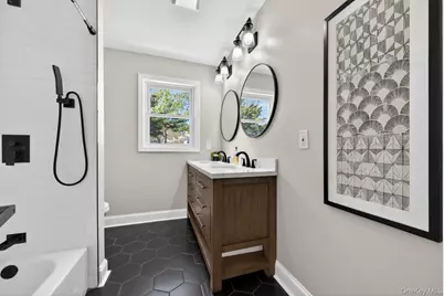 260 Lake Drive, Patchogue, NY 11772 - Photo 20