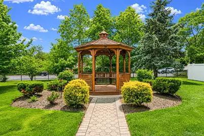 11 Toehee Place #2B, Islip, NY 11715 - Photo 20
