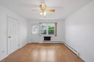 11 Toehee Pl, Islip, NY 11715 - Photo 12