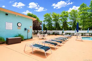 11 Toehee Pl, Islip, NY 11715 - Photo 16
