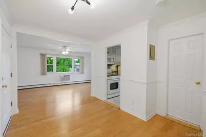 11 Toehee Place #2B, Islip, NY 11715 - Photo 10