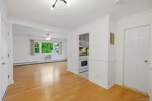 11 Toehee Pl, Islip, NY 11715 - Photo 10