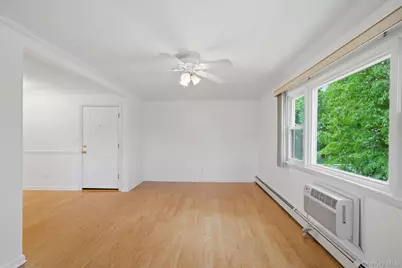 11 Toehee Place #2B, Islip, NY 11715 - Photo 8