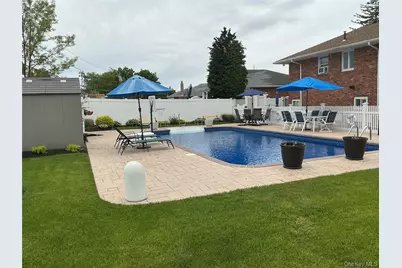 909 Berkshire Drive, Westbury, NY 11590 - Photo 30
