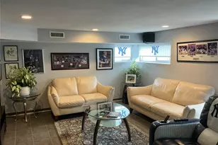 909 Berkshire Dr, Westbury, NY 11590 - Photo 8