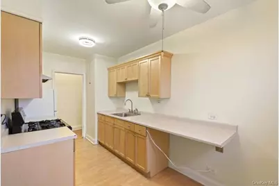 7 Greenridge Avenue #A7, White Plains, NY 10605 - Photo 18