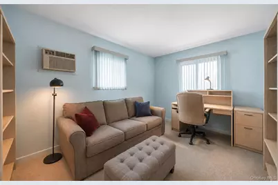 44 Mackay Drive, Hauppauge, NY 11788 - Photo 16
