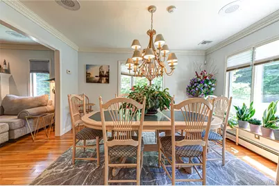 38 Shinnecock Lane, East Islip, NY 11730 - Photo 6