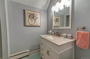 38 Shinnecock Ln, East Islip, NY 11730 - Photo 26