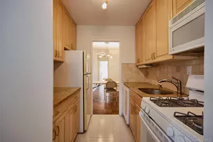 100 E Hartsdale Ave, Hartsdale, NY 10530 - Photo 8