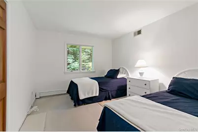 2425 Evergreen Street, Yorktown Heights, NY 10598 - Photo 20