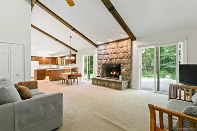 2425 Evergreen Street, Yorktown Heights, NY 10598 - Photo 8