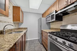 100 Clinton Ave, Mineola, NY 11501 - Photo 10