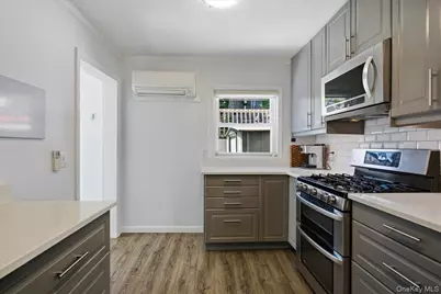 21 Clover Street, Yonkers, NY 10703 - Photo 14