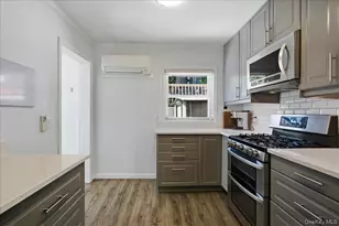 21 Clover St, Yonkers, NY 10703 - Photo 14