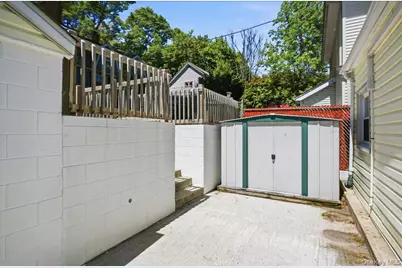 21 Clover Street, Yonkers, NY 10703 - Photo 24