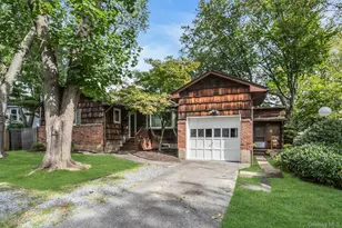78 Chestnut St, Glen Cove, NY 11542 - Photo 2