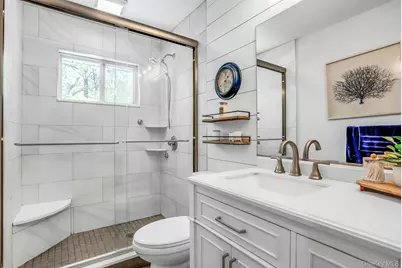 62 Craig Road, Islip Terrace, NY 11752 - Photo 16