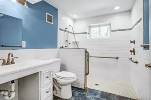 62 Craig Rd, Islip Terrace, NY 11752 - Photo 22