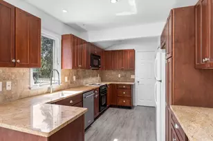 27 (Aka 630) Madison St, Greenport, NY 11944 - Photo 4