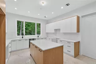 6 San Antonio Cir, Monroe, NY 10950 - Photo 22