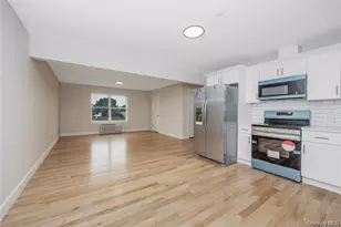 539 Front St, Hempstead, NY 11550 - Photo 2