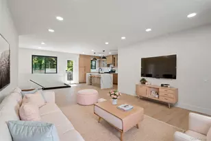 14 Ellen Pl, Kings Park, NY 11754 - Photo 4