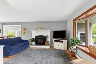 77 Evergreen Ave, East Moriches, NY 11940 - Photo 2