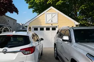 700 Sharon Rd, Copiague, NY 11726 - Photo 20