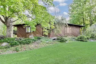 24 Spook Rock Rd, Suffern, NY 10901 - Photo 2