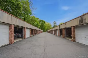 94 Pinewood Rd, Hartsdale, NY 10503 - Photo 18