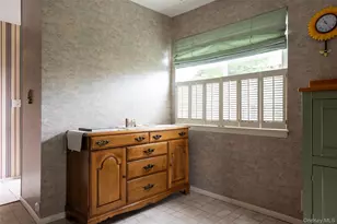 1608 Mulberry Ct, Poughkeepsie, NY 12603 - Photo 14