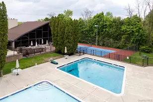 1608 Mulberry Ct, Poughkeepsie, NY 12603 - Photo 4