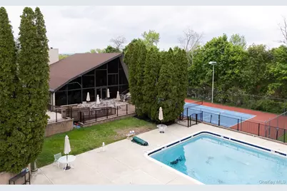 1608 Mulberry Court, Poughkeepsie, NY 12603 - Photo 6