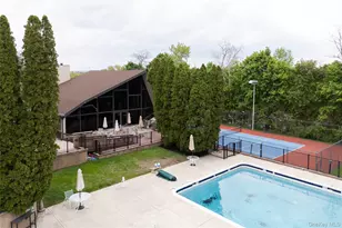 1608 Mulberry Ct, Poughkeepsie, NY 12603 - Photo 6