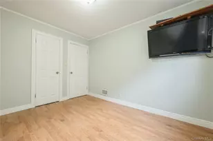70-09 267th St, Glen Oaks, NY 11004 - Photo 16