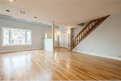 7009 267th Street, Glen Oaks, NY 11004 - Photo 2