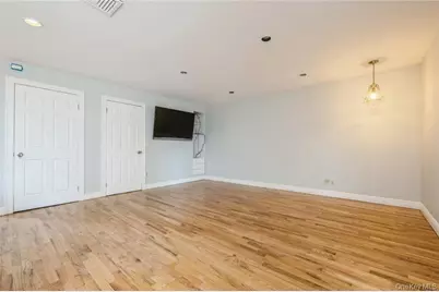 7009 267th Street, Glen Oaks, NY 11004 - Photo 6