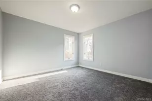 70-09 267th St, Glen Oaks, NY 11004 - Photo 28