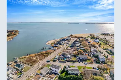 4 Bay Place, Lindenhurst, NY 11757 - Photo 36