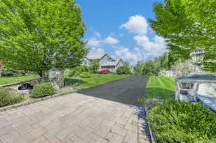 2 Garnett Hill Rd, Chester, NY 10918 - Photo 2