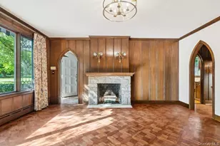 18 Heights Rd, Manhasset, NY 11030 - Photo 10