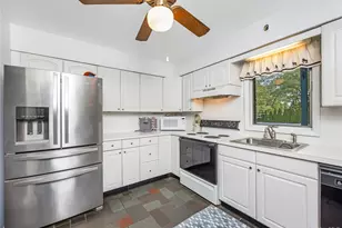 1264 Locust Ave, Bohemia, NY 11716 - Photo 4
